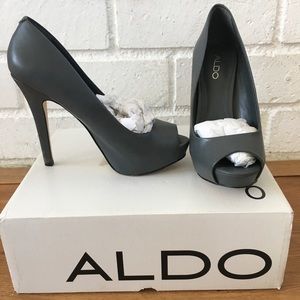 Aldo gray heels size 37